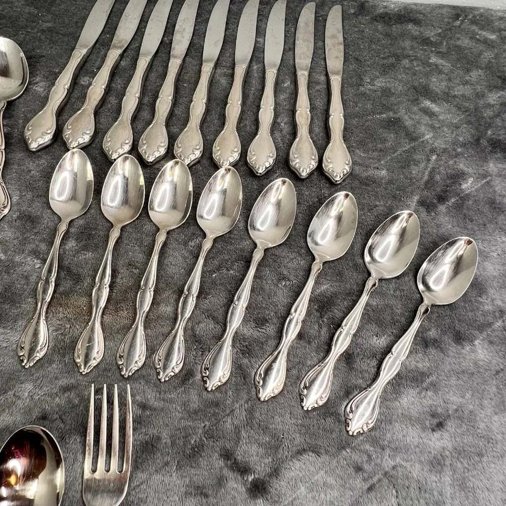 Oneida Community Cantata Stainless Flatware Lot Teaspoons Forks Soup Knife 32 pc